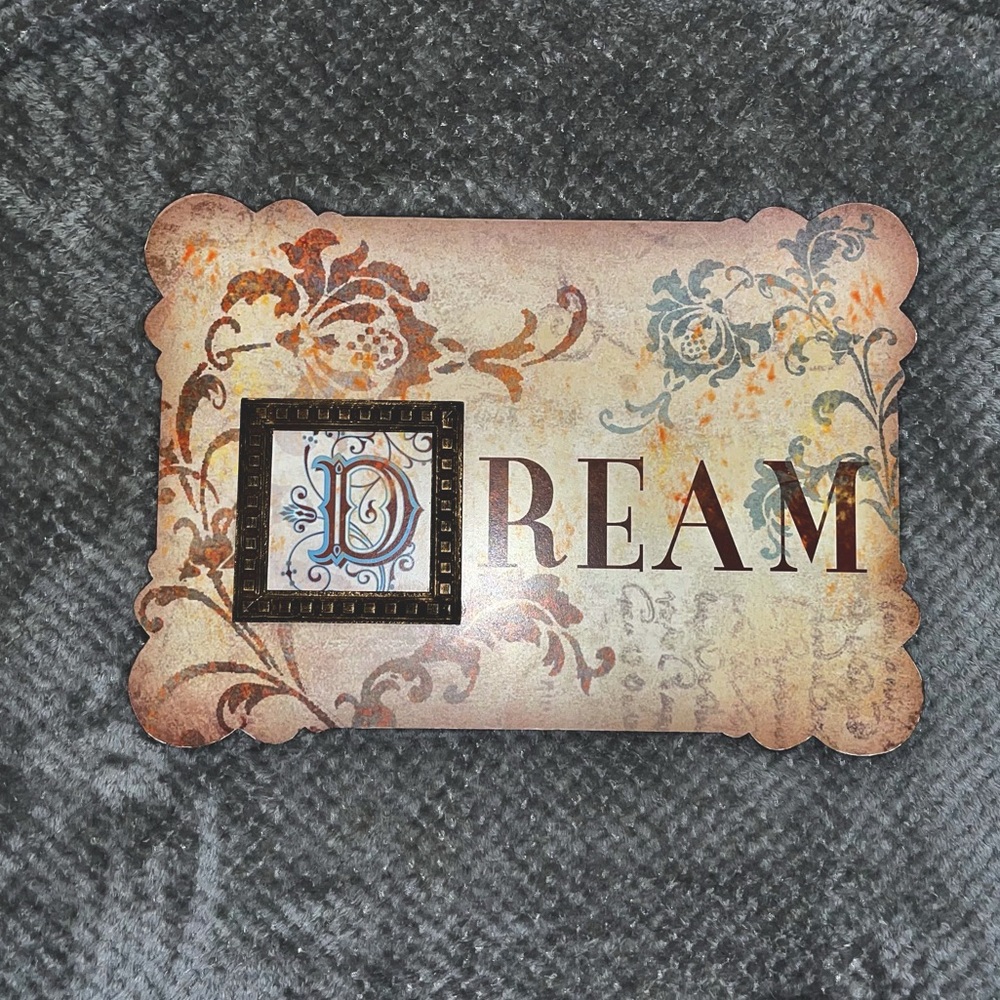 DREAM Wall Decor